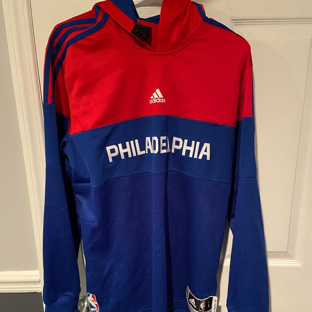 Adidas Men’s NBA Philadelphia 76ers Warm Up Shirt